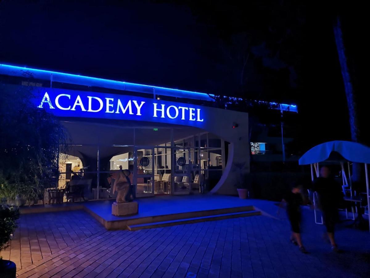 Academy Hotel Venus Exterior foto